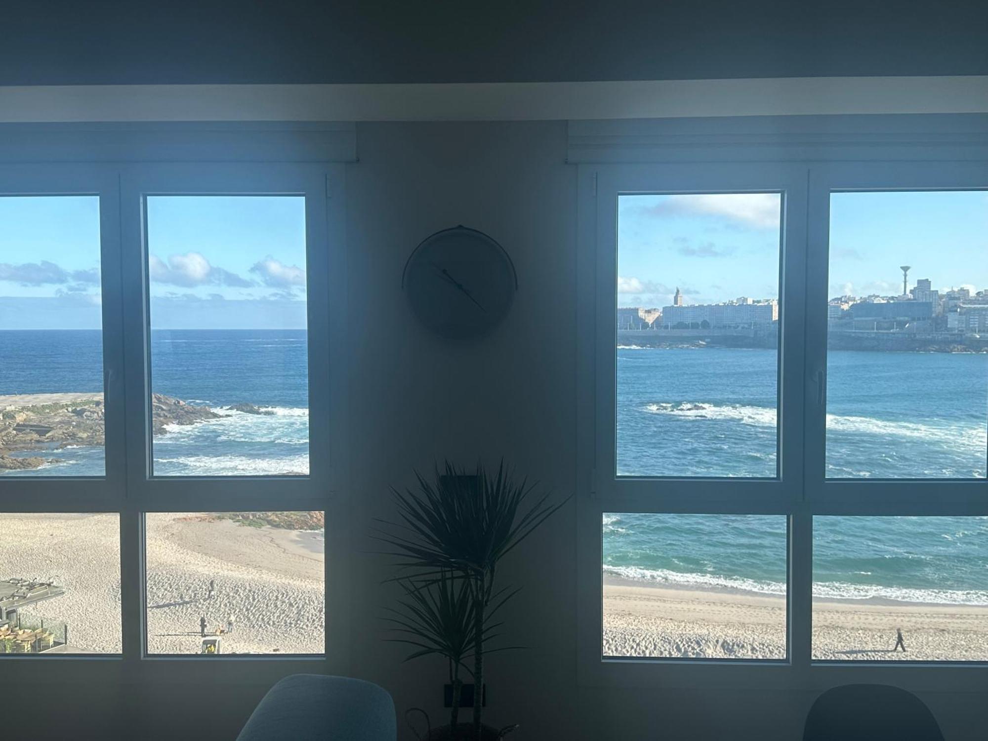 شقة Piso Con Vistas A La Playa De Riazor آكورونيا المظهر الخارجي الصورة