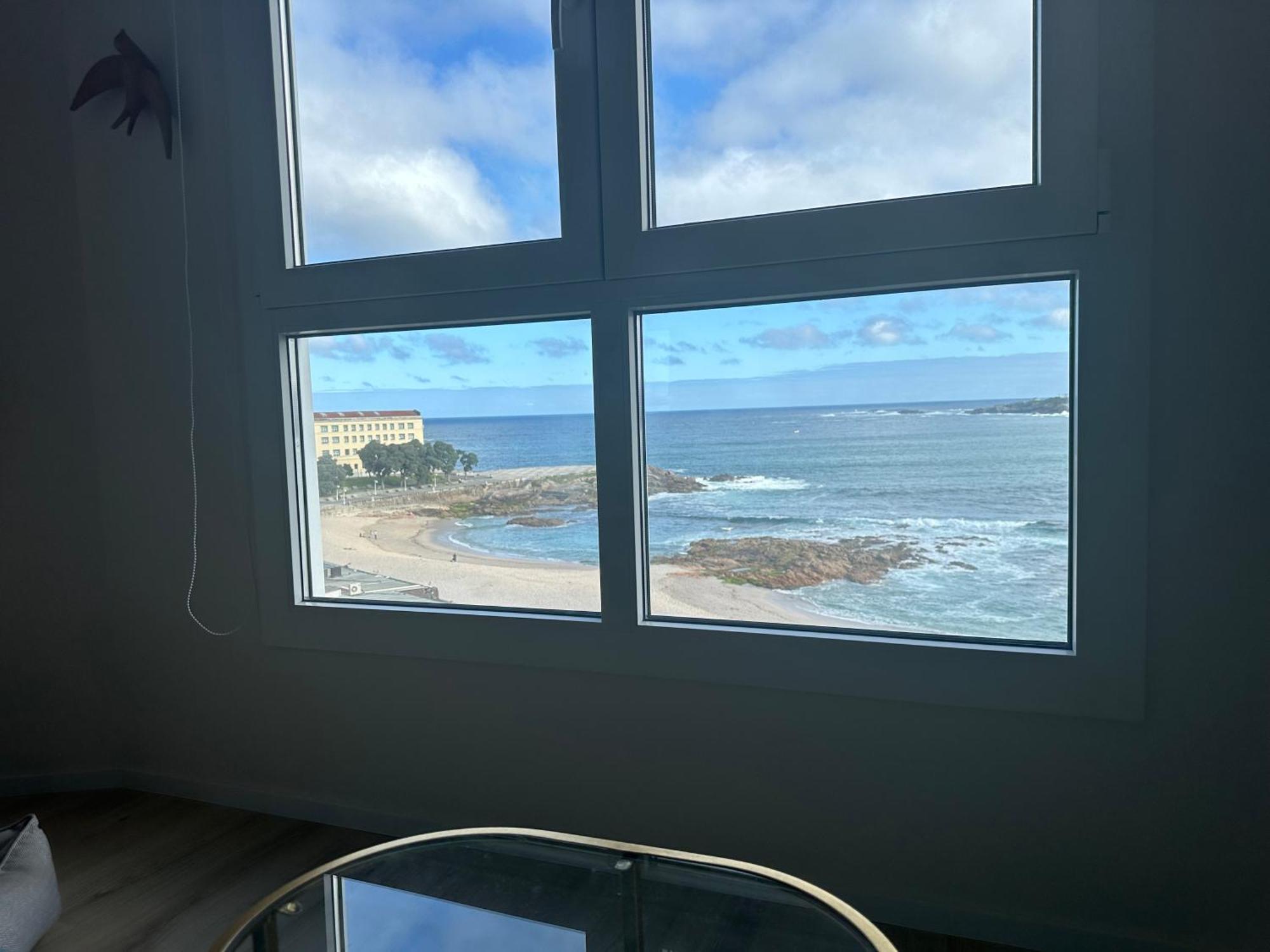 شقة Piso Con Vistas A La Playa De Riazor آكورونيا المظهر الخارجي الصورة